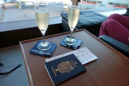 Avis : Cathay Pacific B777 | Première Classe | YVR-JFK - salon cx yvr 26