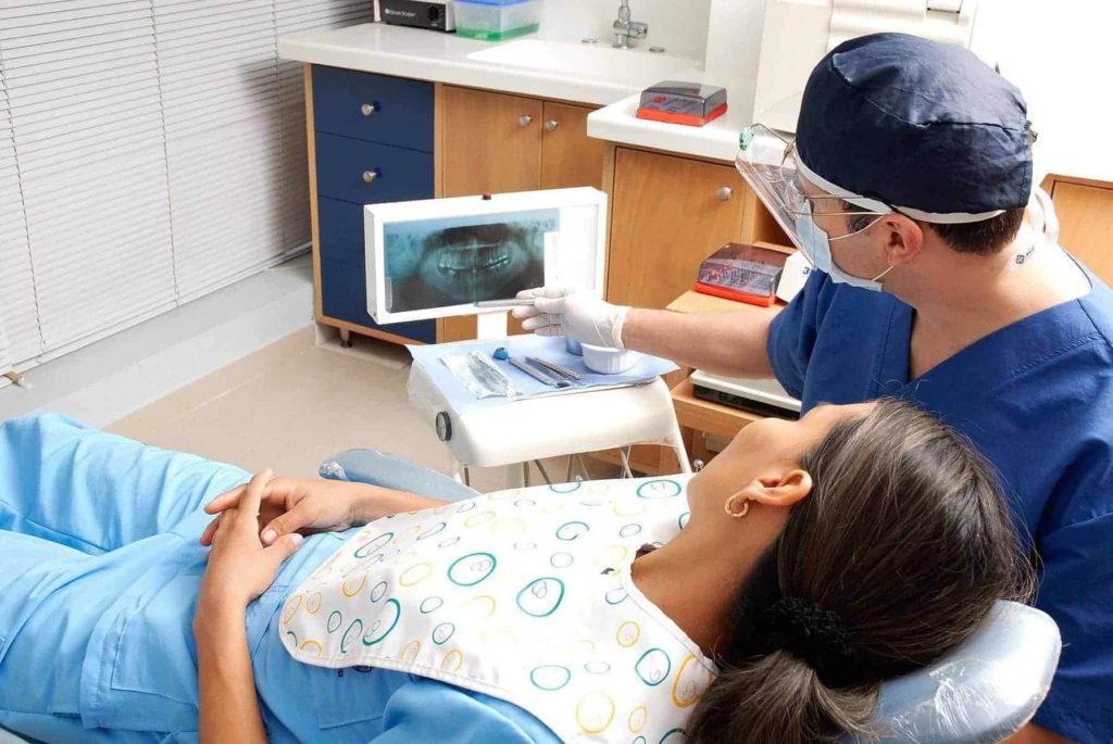 My mini world tour on 5 continents: the journey of two students - dentist 1639683 1920