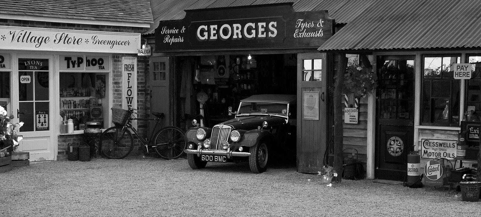 Unlock a Credit Card Bonus: Best Tips for 2026 - vintage car 376539 1920