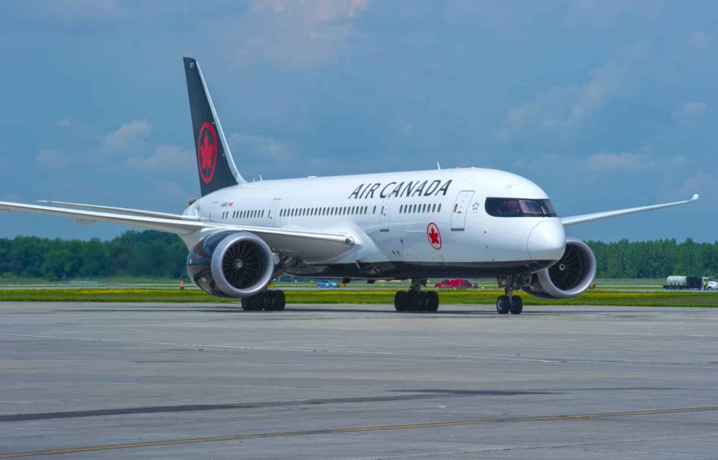Comparatif des cartes de crédit Aéroplan et des offres - Air Canada 787 Dreamliner
