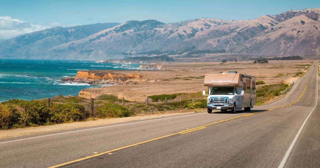 Quels sont les avantages de la Van Life ? - Van Life Avantages Featured