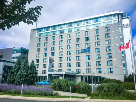 Avis : Four Points by Sheraton Lévis Convention Center | Marriott Bonvoy - four points by sheraton lévis convention centre-extérieur