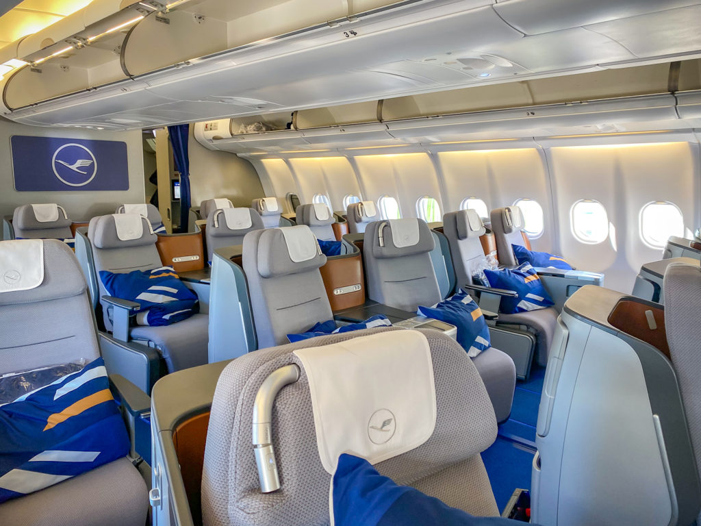 Avis&nbsp;: Lufthansa A330 | Classe Affaires | YVR-FRA - Lh Business Class Featured