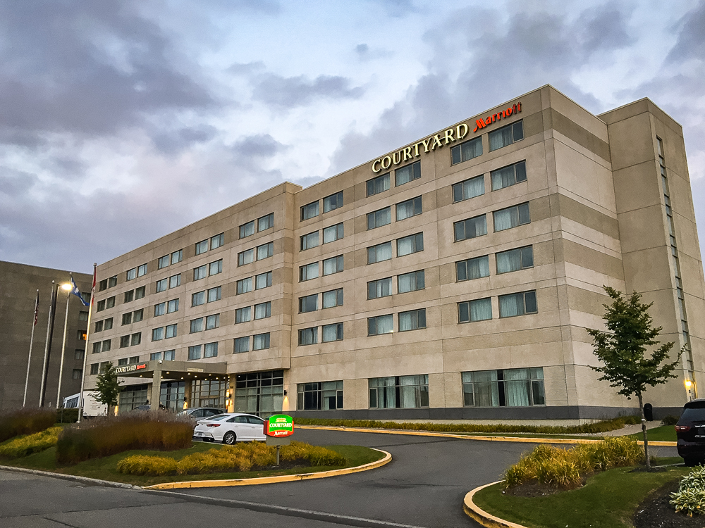 Avis : Courtyard by Marriott Aéroport de Montréal | Marriott Bonvoy - 68 Courtyard By Marriott Aeroport De Montreal Exterieur