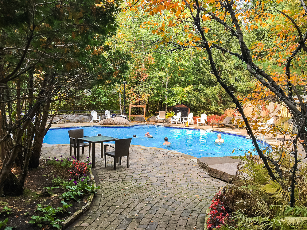 Avis : The Westin Resort & Spa, Tremblant, Quebec | Marriott Bonvoy - Le Westin Resort Spa Tremblant Quebec Piscine