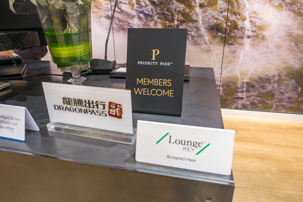Mastercard s&rsquo;associe &agrave; DragonPass pour les acc&egrave;s aux salons d&rsquo;a&eacute;roports - Akl Salon Strata 46