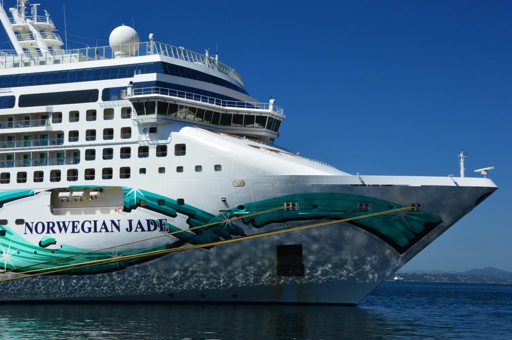 De Dubai à Singapour – Récit d’une croisière de 17 jours - Cruise Ship 3669943 1920