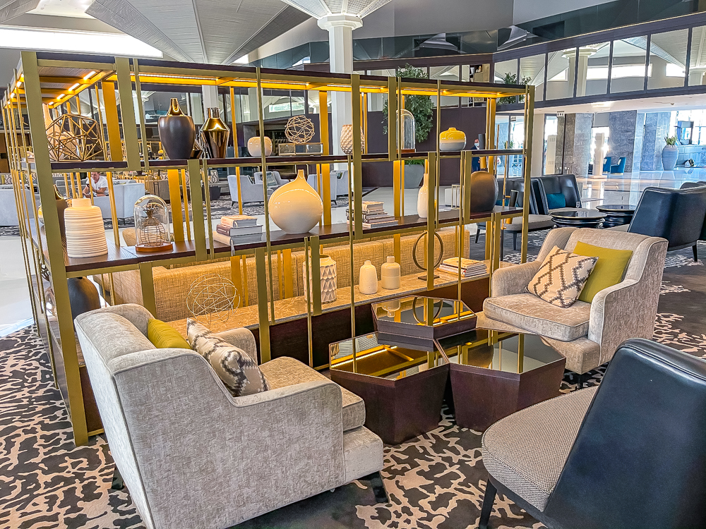 Tous les hôtels Marriott Bonvoy à Dubai - salon bibliotheque