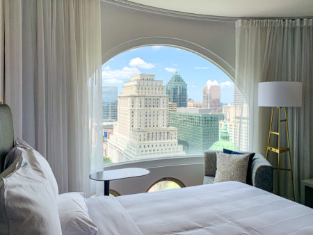 Review: Marriott Montréal Château Champlain | Marriott Bonvoy - Montreal Marriott Chateau Champlain