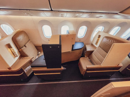 Review: Etihad Airways B787 Business Class - Etihad Airways Business Featured