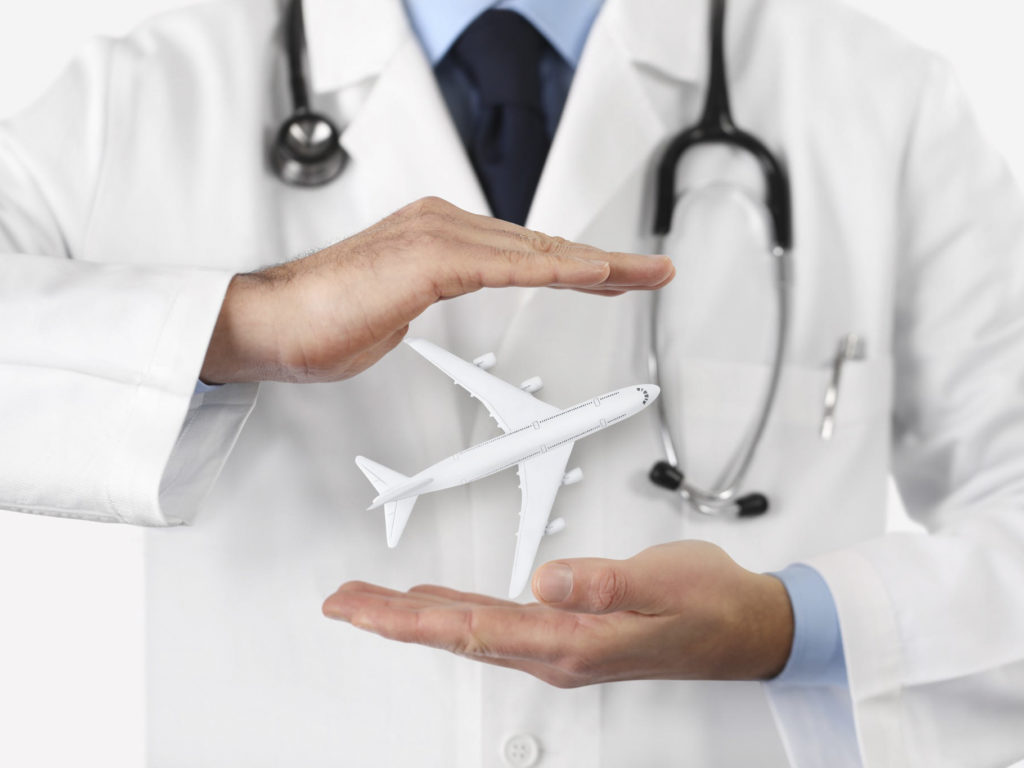 Your health and travel: vaccinations and other recommendations - Santé Voyage