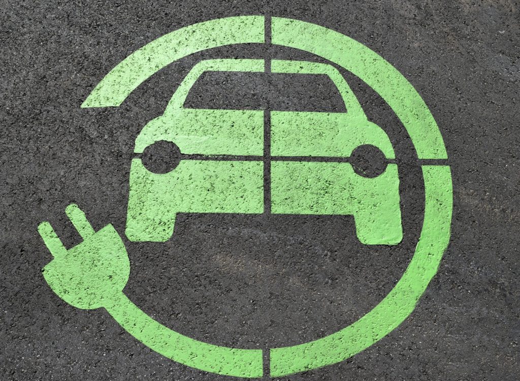 How Much Does Car Insurance Cost for an Electric Car in Canada - electric charge geed