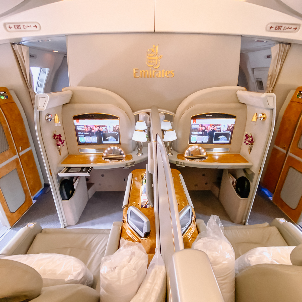 Review: Emirates First Class B777 DXB-YYZ - DXB-YYZ Emirates First Class 777 -034