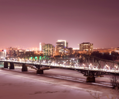 What to do in Gatineau: Restaurants and Activities in winter/summer - Pont Alexandra qui relie Ottawa a Gatineau