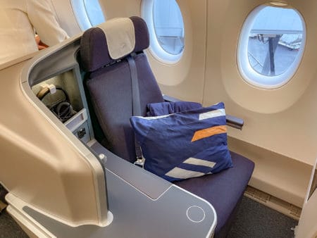Avis : Lufthansa A350 | Classe Affaires (Ex-Philippines Airlines) | YUL-MUC - Lufthansa A350 Featured Philippines