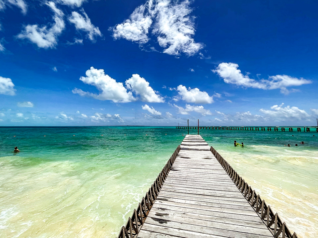 Mexico: 14 days backpacking in Mexico City and Holbox - N01 Cancun Beach Caracol