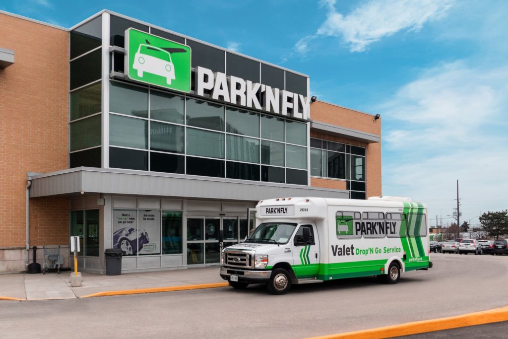 Comment fonctionne Park&rsquo;N Fly pour le stationnement d&rsquo;a&eacute;roport - Parknfly Canada