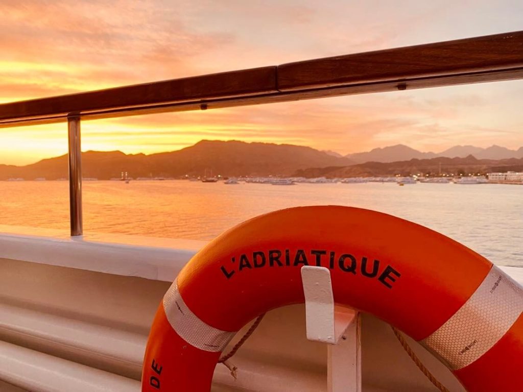 CroisiEurope : mon expérience de croisière sur la mer Rouge - Coucher De Soleil Sur La Mer Rouge