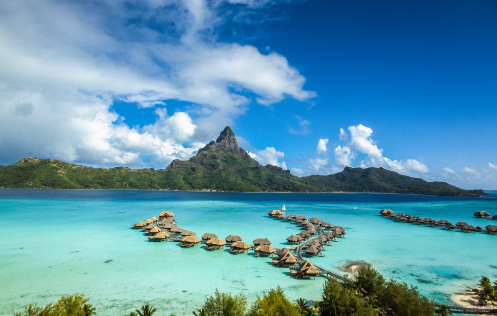 BonPlan Aéroplan : Séjournez dans des hôtels avec vos points Aéroplan - Intercontinental Bora Bora Featured