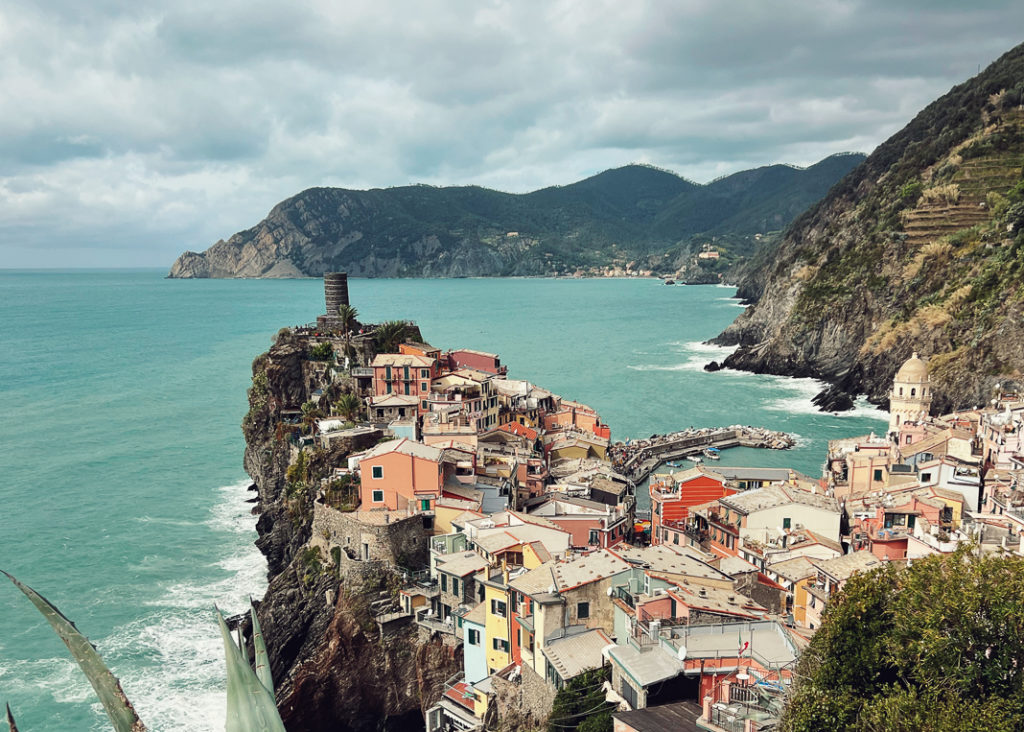 Europe and Morocco: two months of travel and remote work on a budget - Intro Europe Maroc 118