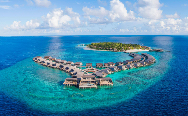 Booked: A romantic trip to the Emirates & Maldives using reward points - The St. Regis Maldives Vommuli Resort