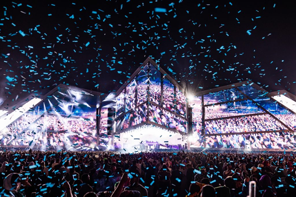MDL Beast Soundstorm 2022: a world-class music festival - A daily crowd of more than 100,000 people have descended on Banban