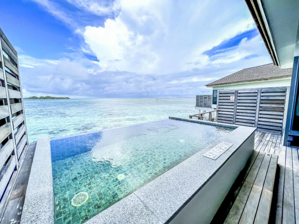 Review: Le Méridien Maldives Resort & Spa - Le Meridien Maldives Resort Spa Owv With Pool 4487