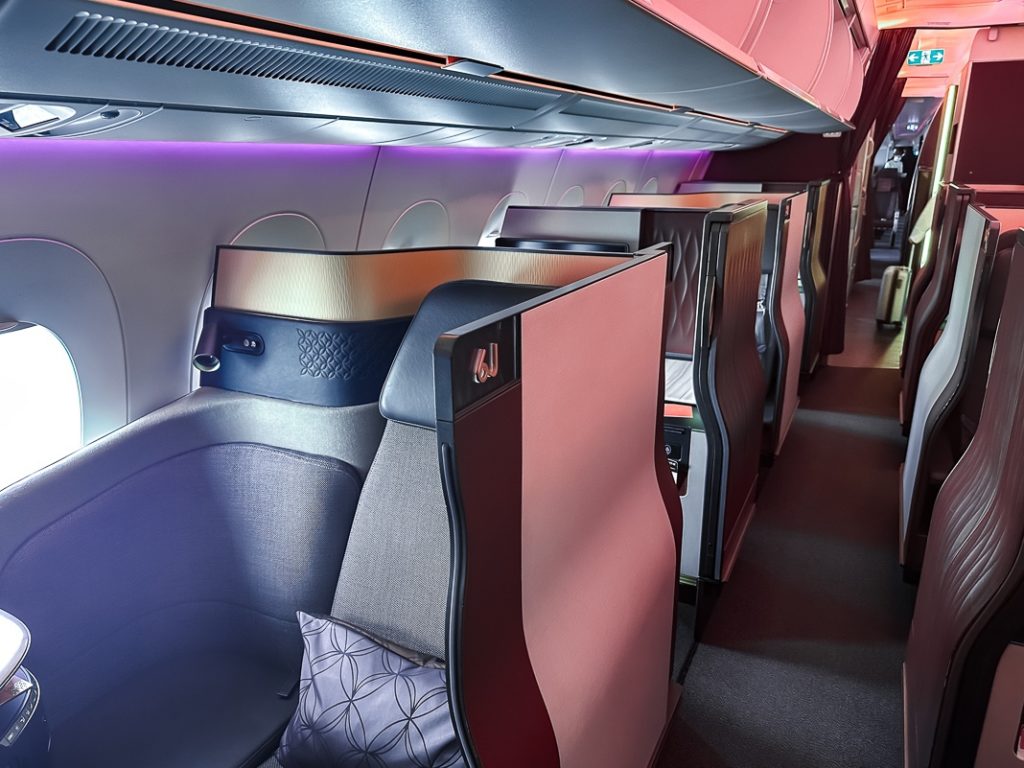 Review: Qatar Airways QSuite A350-1000 | Business Class | RUH-DOH - Qatar Airways A350-29