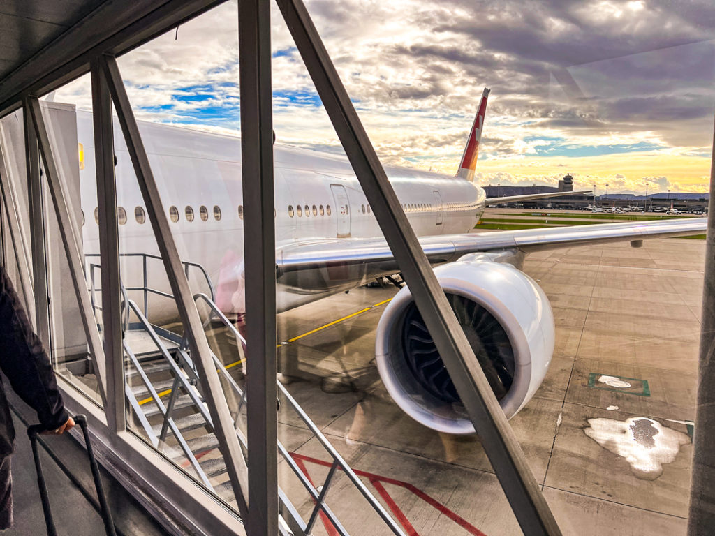 Review: Swiss Premium Economy - B-777 - ZRH-LAX - Premium Économie-04
