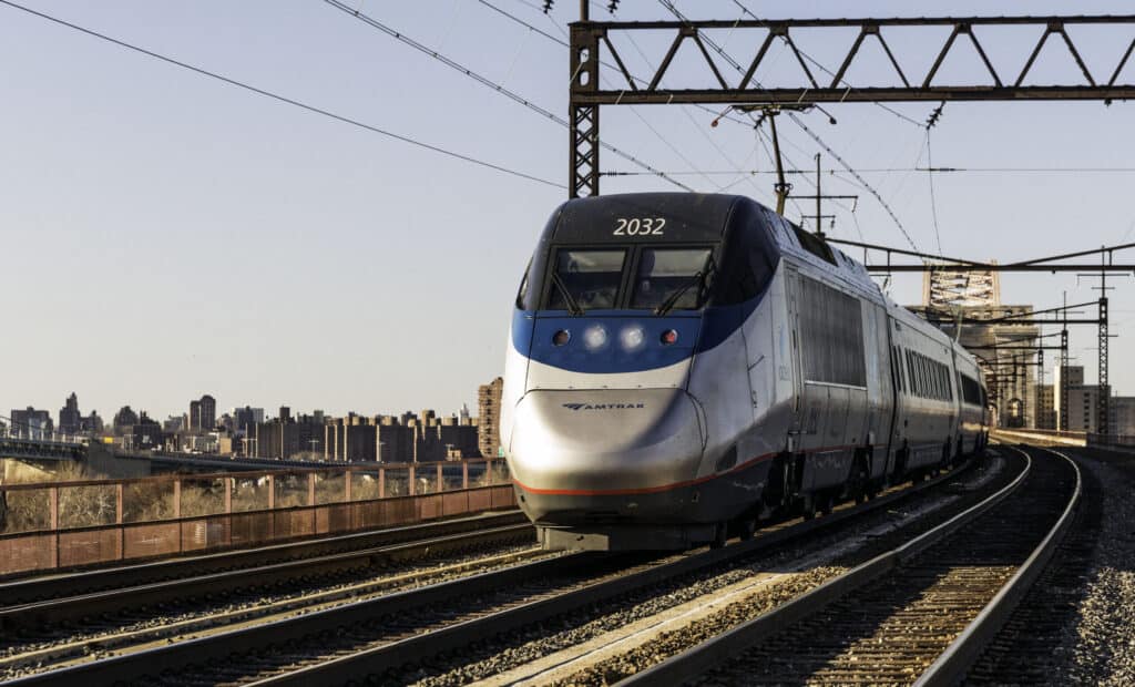 Train Montréal - New-York : Suspension du service du Adirondack d’Amtrak - Amtrak
