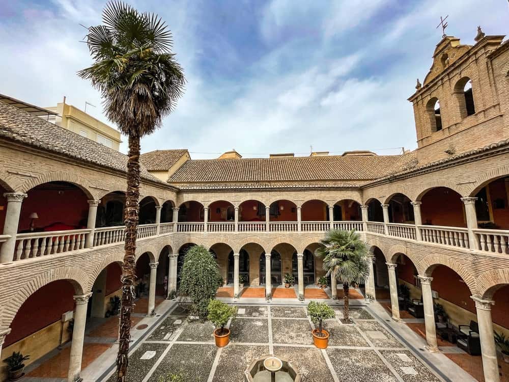 Review: Hotel Palacio de Santa Paola, Autograph Collection | Marriott Bonvoy - Mathieu Legault-14