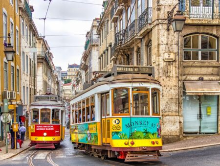 Portugal : meilleures activités pour un séjour à Lisbonne - Lisbon tram2 pixabay