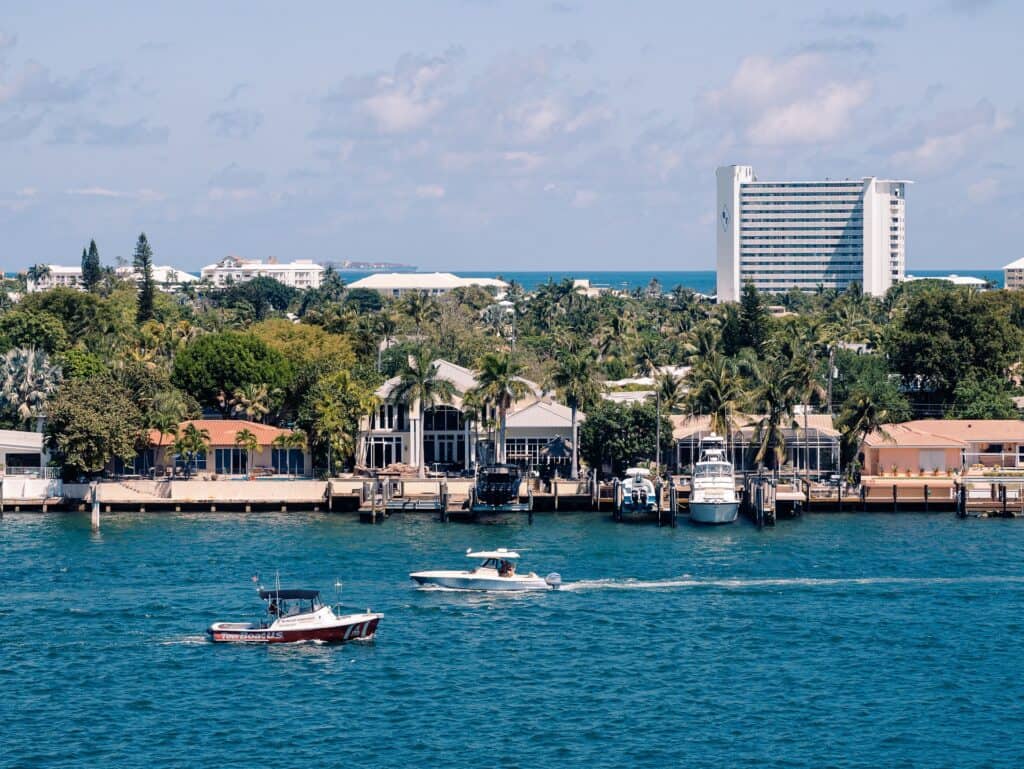 Comment obtenir un billet d&rsquo;avion gratuit ou pas cher pour la Floride - fort-5212825-1920