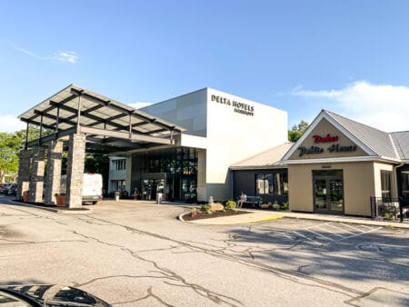 Review : Delta Hotels by Marriott Burlington | Marriott Bonvoy - 2023-MCR-Delta Burlington-63