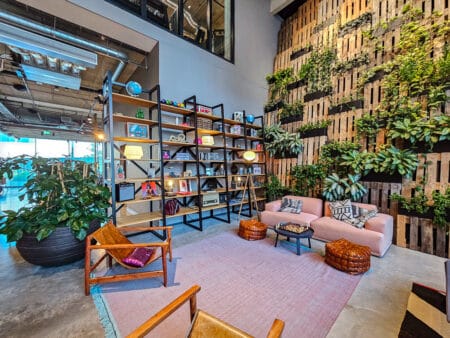 Review: Moxy Amsterdam Houthavens | Marriott Bonvoy - Lobby-03