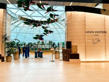 Review: Louis Vuitton Lounge by Yannick Alléno | Doha - Salon Louis Vuitton 01