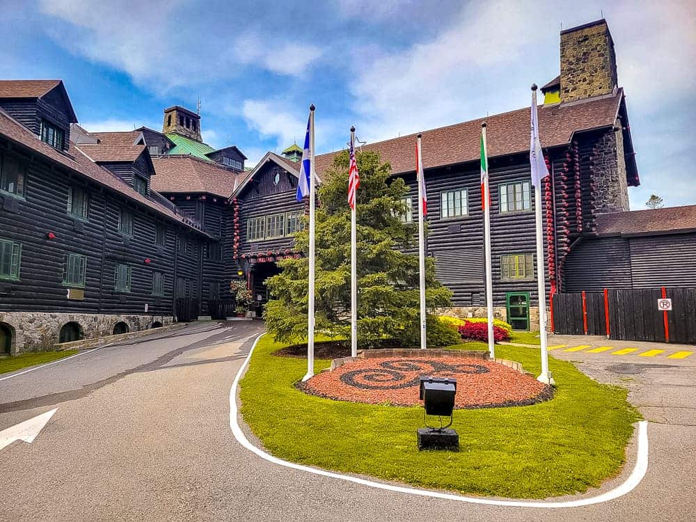 A comparison of multiple booking methods for luxury hotels - The Fairmont Montebello