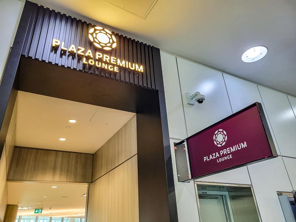 Review : Plaza Premium Lounge, Toronto Pearson Airport (YYZ), Terminal 1, Domestic flights - Salon Premium Plaza Toronto T1 Domestic-22