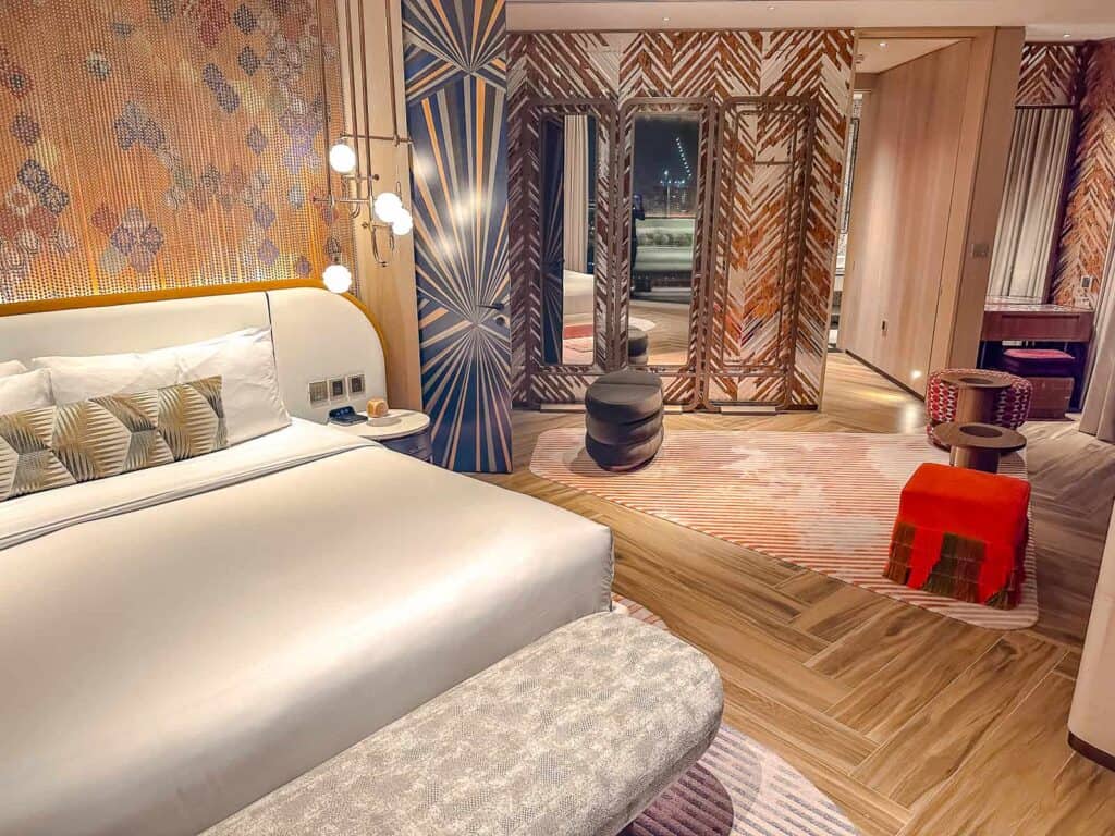 Review: W Dubai Mina Seyahi | Marriott Bonvoy - W-Dubai-Mina-Seyahi-featured