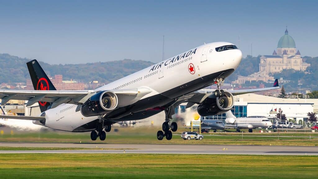 Témoignage : voyager avec son chien en avion - Air Canada