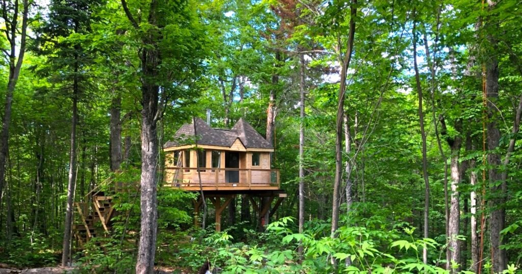 Canada : hébergements insolites au Québec - Gite arbre