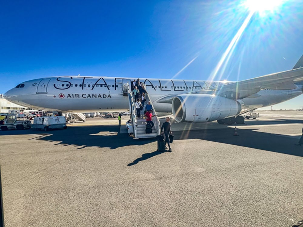 Avis : Air Canada 330-300 Classe économique Privilège | YUL-NCE - AC330 300 YUL NCE Arrivée