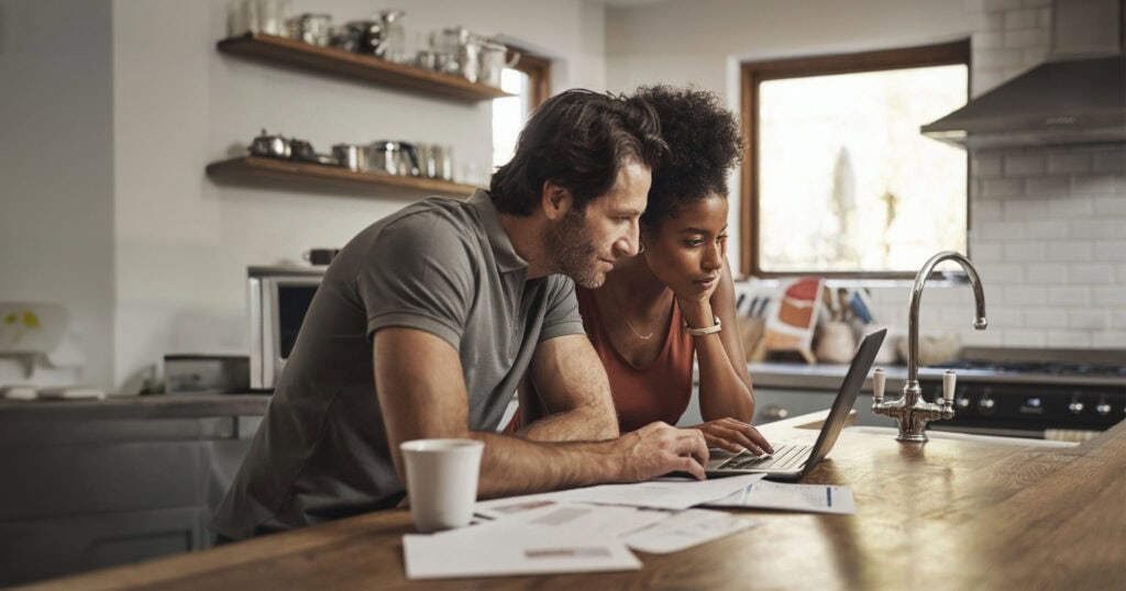 Investir dans un REER : guide pour vos placements - Finances-personnelles-05-2400x1260