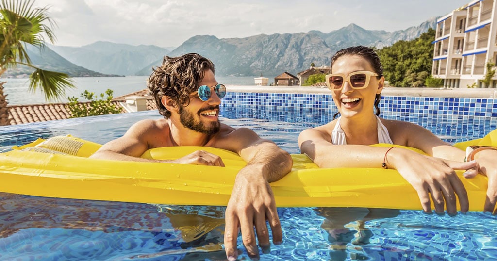 Air Canada Vacations: Redeem Your Aeroplan Points and Get 15% More Value - AirCanada-Vacances-1024x538-04
