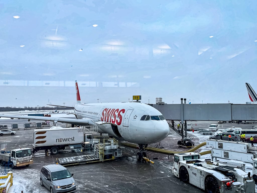 Avis : SWISS Airbus A330-300 | Classe économique | YUL-ZRH - Swiss Airbus A330 300 YUL ZRH 1