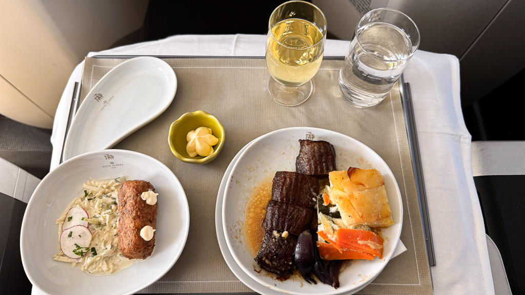 Avis : Tap Air Portugal A321neo LR | Classe Affaires | LIS-BOS - TAP Classe Affaires A321 Neo Repas 04 Souper