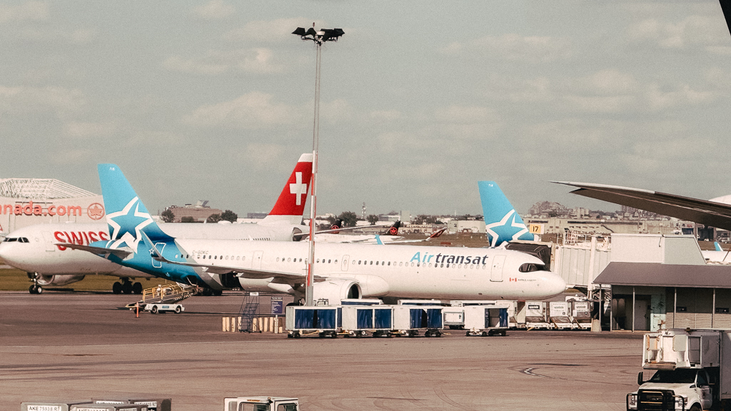 Review: Air Transat A330-200 | Economy Class | YUL-RAK round-trip - Air Transat YUL RAK-01