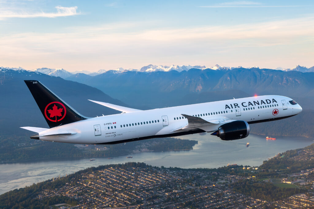Air Canada : Nouvelle liaison Montréal-Guadalajara et autres destinations pour l'été 2026 - Air Canada Boeing 787 9 Air to Air Day 1