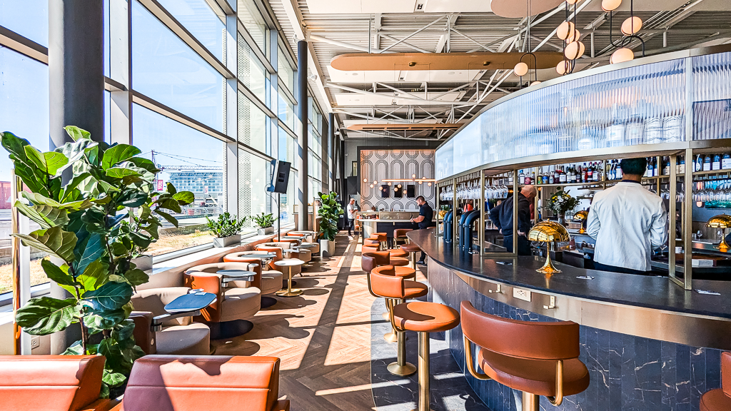 American Express Opens its Aspire Lounge at Montreal-Trudeau Airport - salon-Amex-Aspire-YUL-2025-3