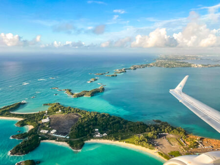 Avis : BermudAir Embraer E175 | Classe Affaires | BDA-YUL - Vue avion BermudAir
